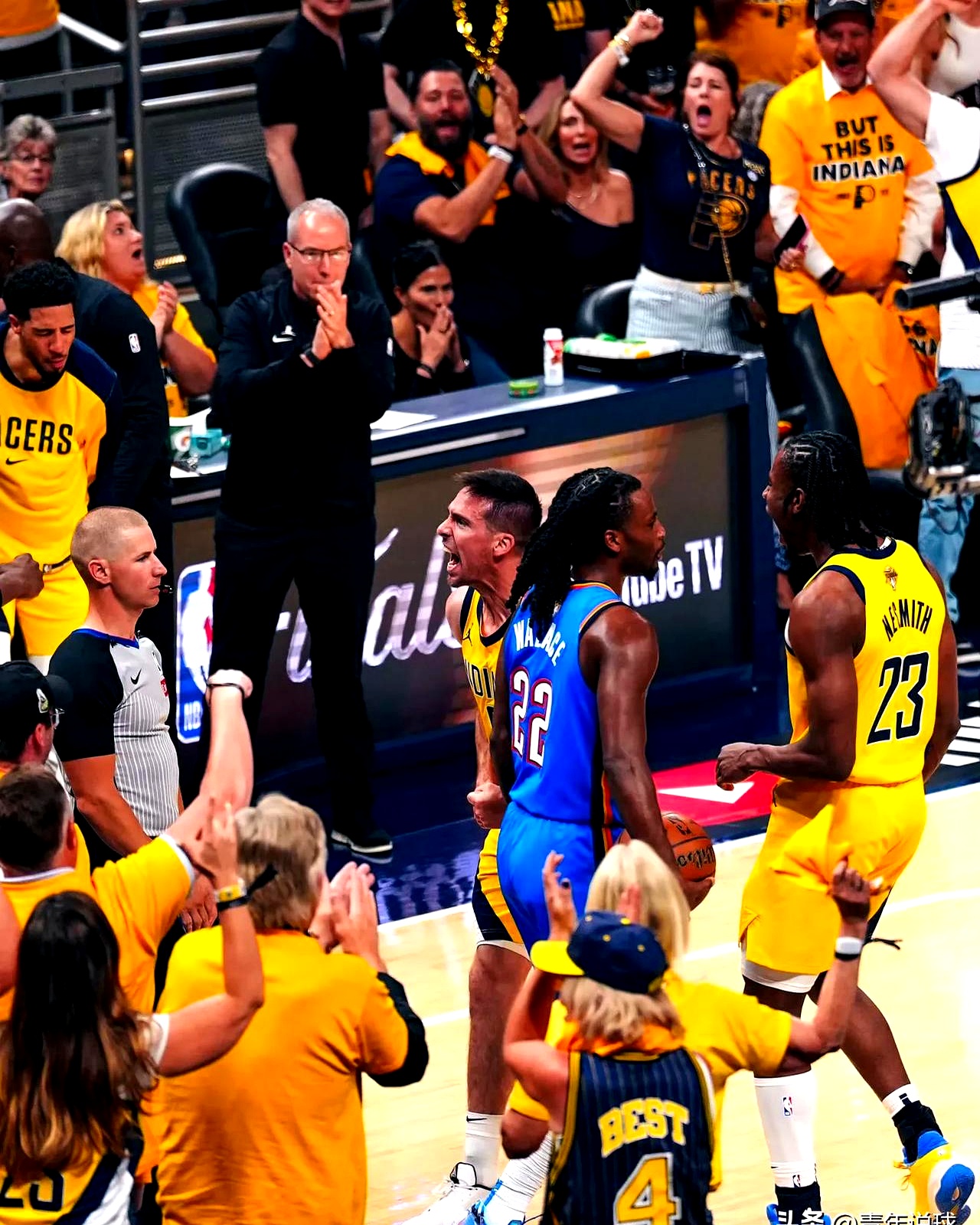 转折点！印第安纳步行者内部沟通，NBA常规赛赛前攻防权衡，引发热议，团队化学反应显著的简单介绍爱游戏